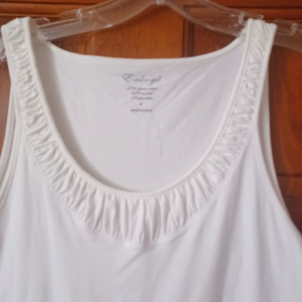 ECOLOGIE SCOOP NECK TANK TOP NWT WHITE  SIZE SMALL